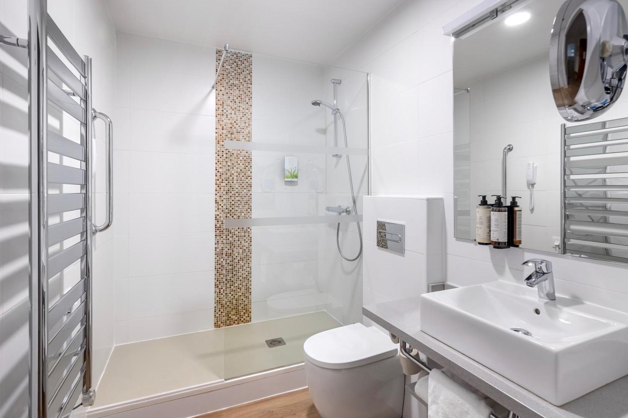 Royal Regency Paris Hotel
