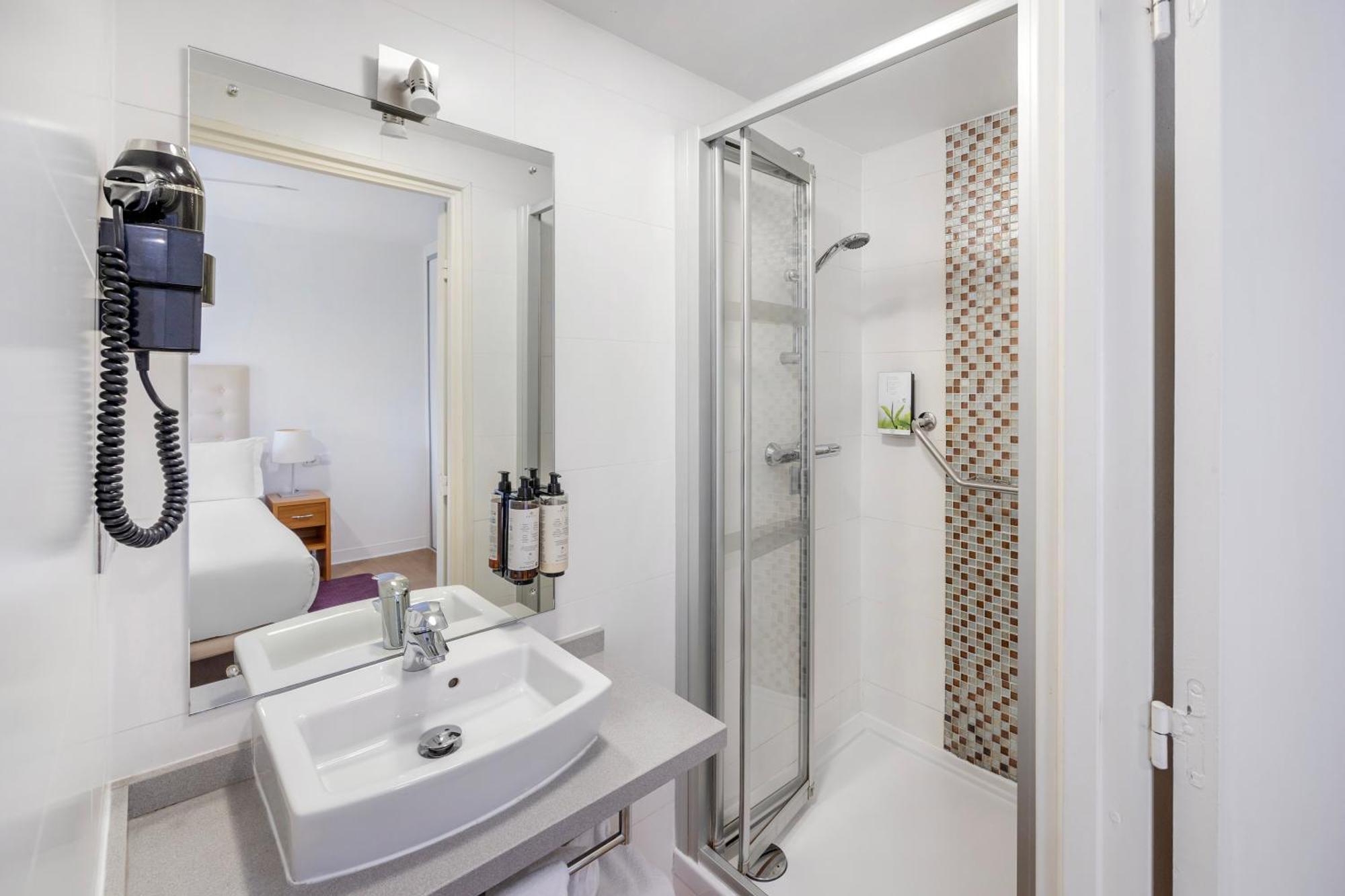 Royal Regency Paris Hotel 4*